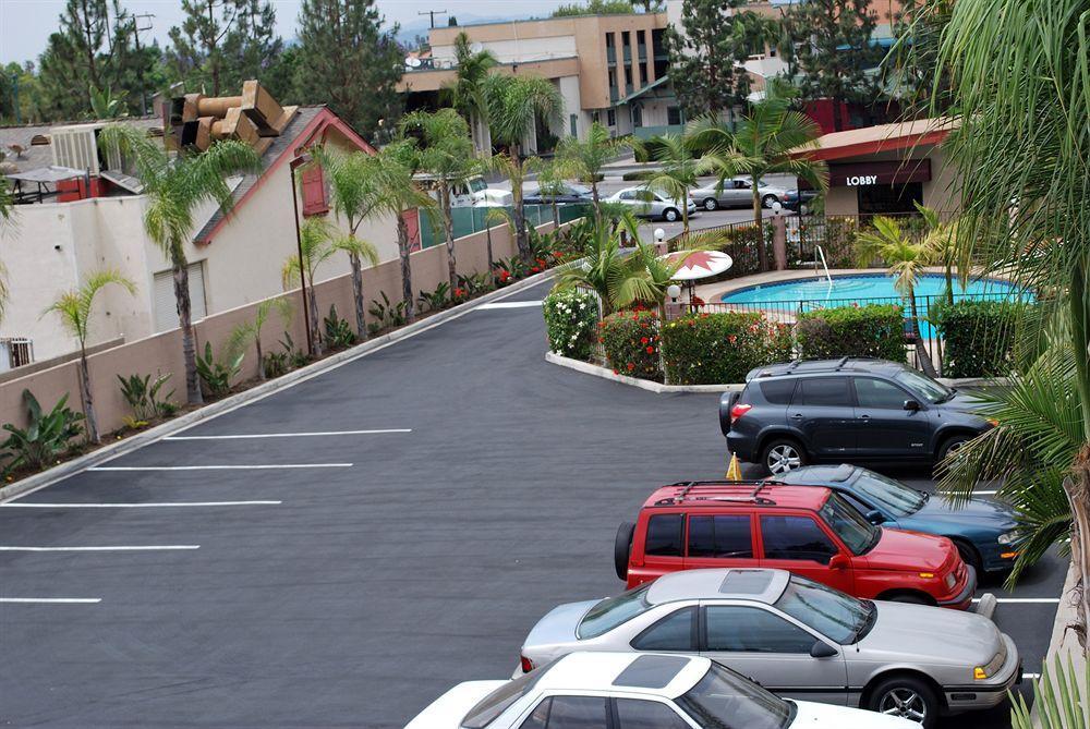 Budget Inn Anaheim Near Disneyland Drive מראה חיצוני תמונה
